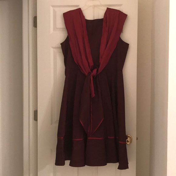 Plus Size Retro Two Tone Wine Dress - Picture 3 of 5